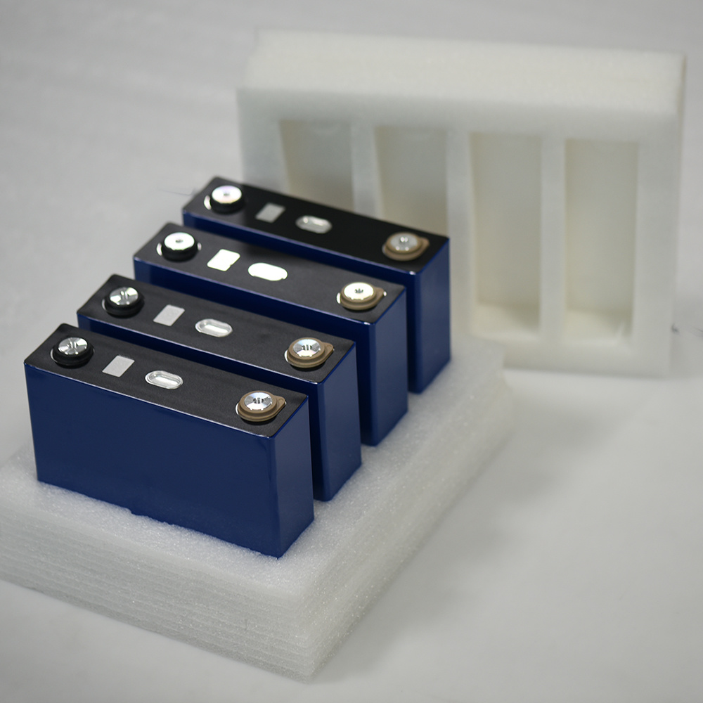 Deep Cycle Life 3.2V 100ah LiFePO4 Battery Cell Prismatic for Solar Wind Power Energy Storage