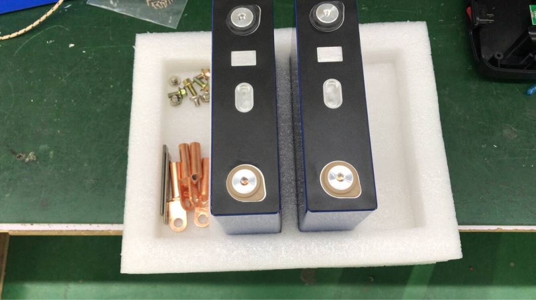 Deep Cycle Lithium Prismatic Solar Battery Cell 3.2V 100ah