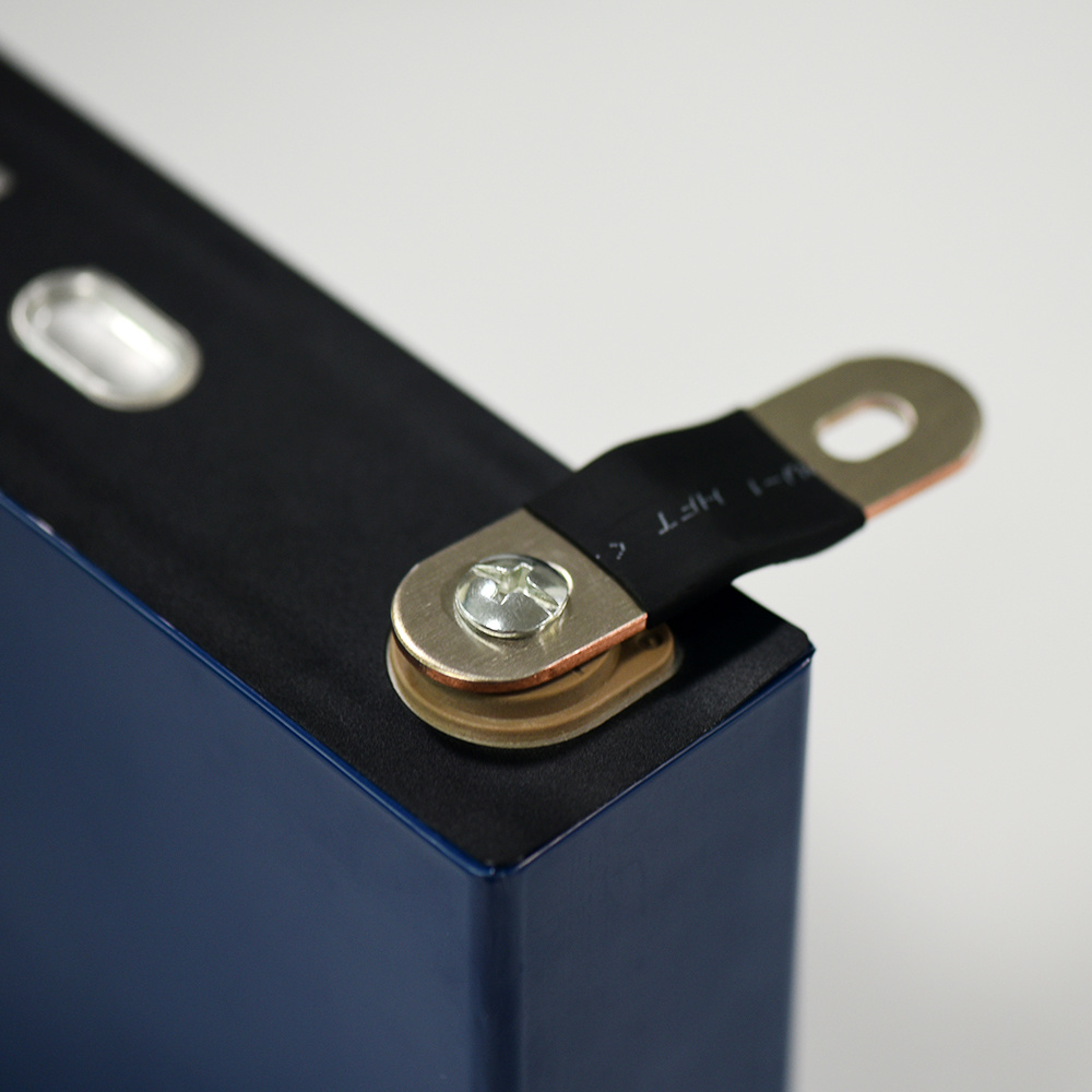 Deep Cycle Life 3.2V 100ah LiFePO4 Battery Cell Prismatic for Solar Wind Power Energy Storage