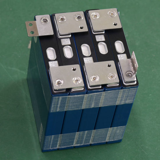 Customized Lithium Battery Pack in Car Battery with Charger