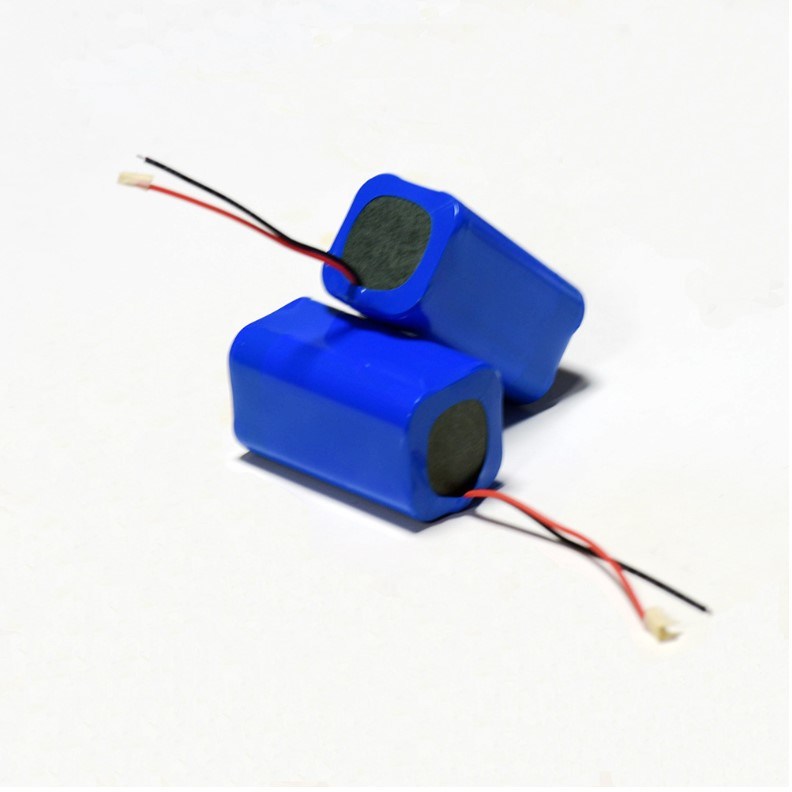 Custom Rechargeable Lithium Ion 7.4V 5200mAh Li Ion Battery Pack for Emergency Lamp LED Flash Light Batteries
